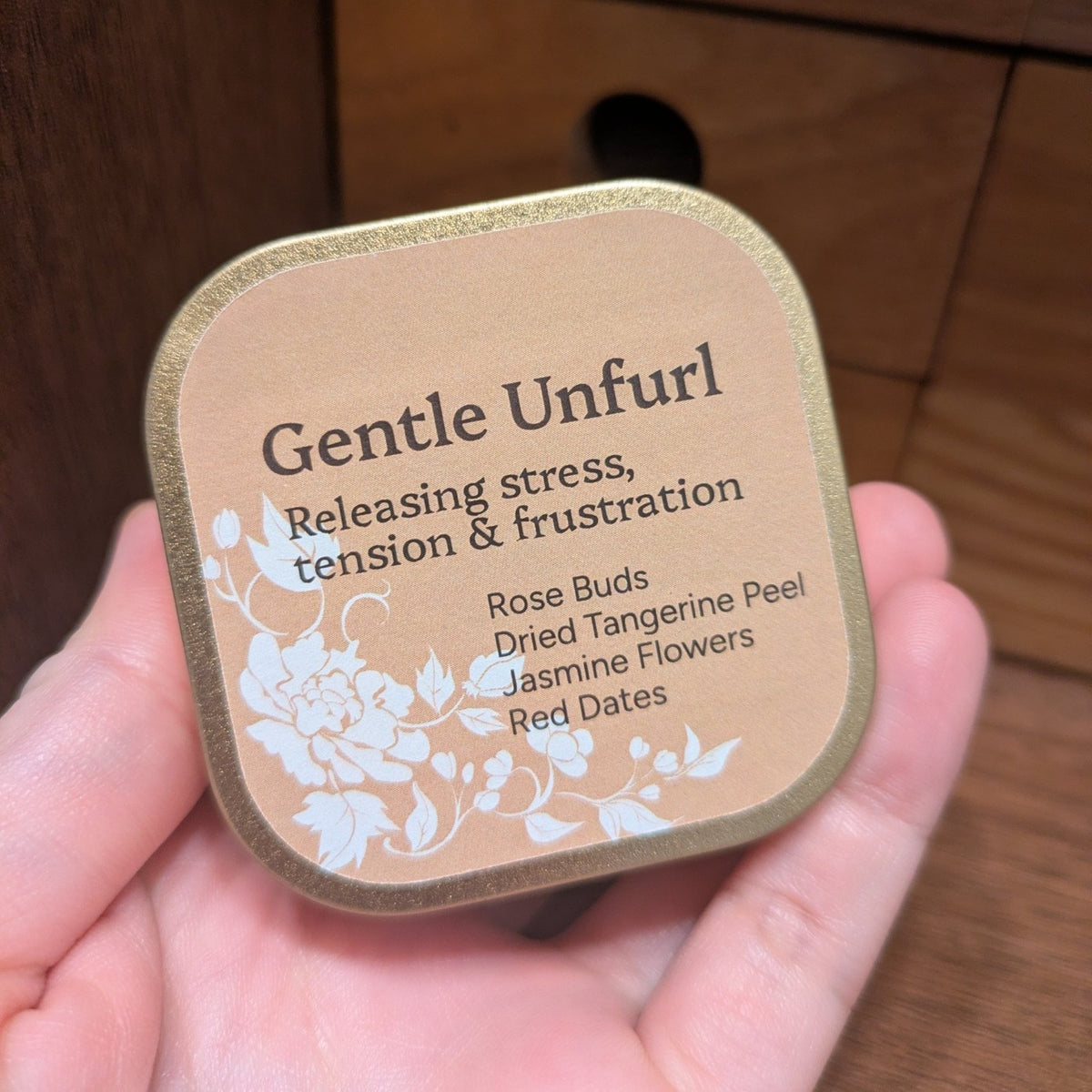 Gentle Unfurl 含苞待放